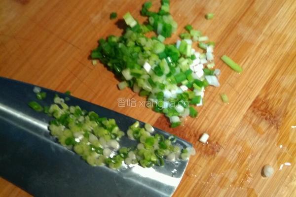 葱油蒸鲳鱼的做法图解3