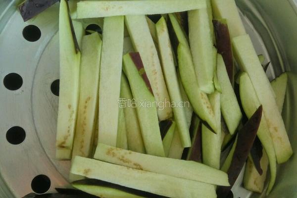 双椒茄条的做法图解3