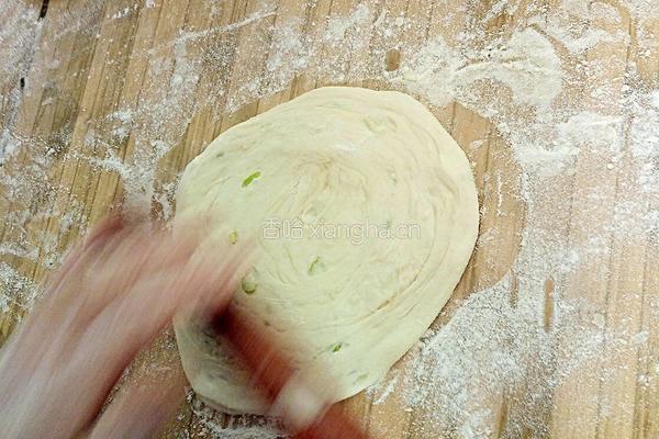 葱花大油饼(烫面)的做法图解15