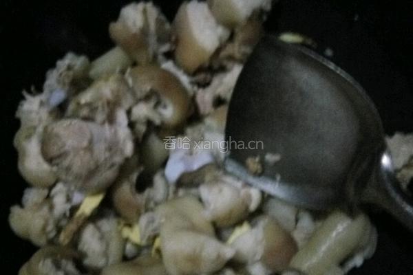 炖猪蹄的做法图解3