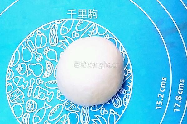 蓝莓酱面包卷的做法图解4