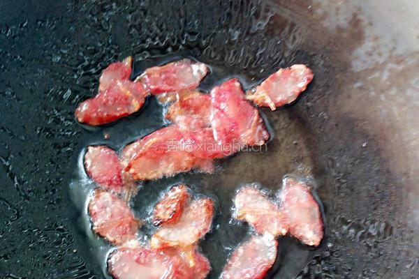 腊肠炒饭的做法图解2