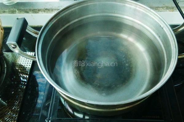 妈妈煮山楂的做法图解2