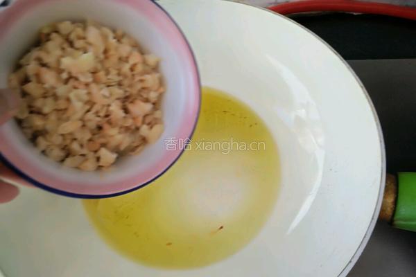 自制香菇海鲜肉酱的做法图解3