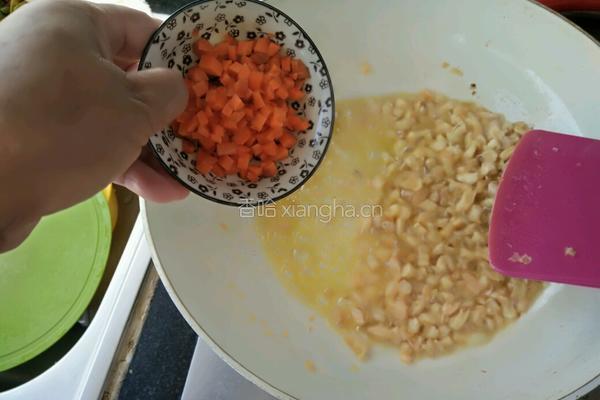 自制香菇海鲜肉酱的做法图解4