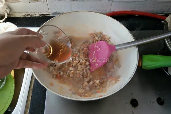 自制香菇海鲜肉酱的做法图解9
