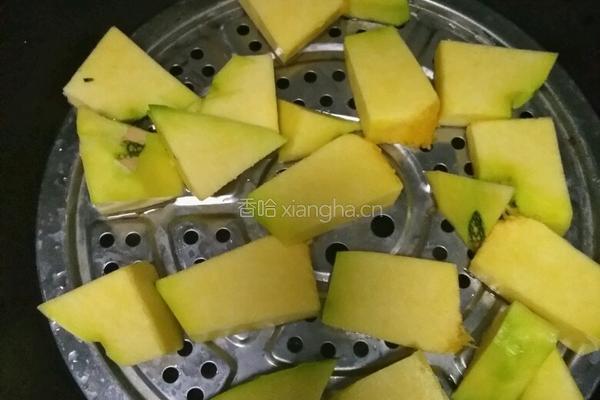 花样南瓜馒头的做法图解1