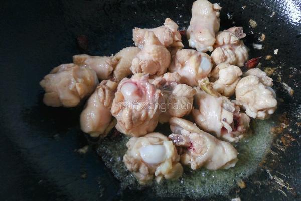 香菇鸡肉焖饭的做法图解3