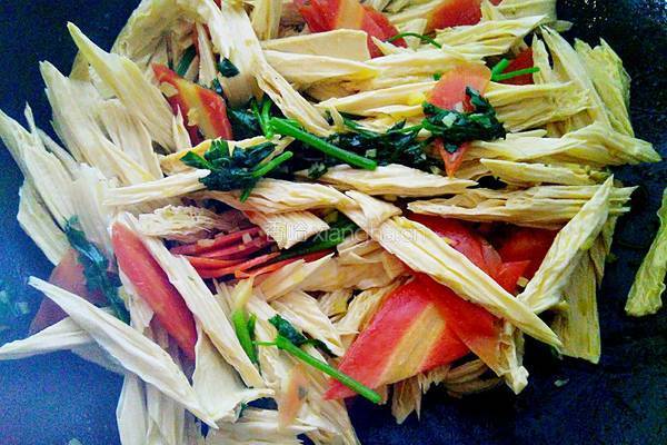 芹菜炒腐竹的做法图解5