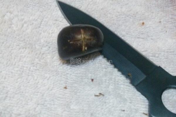 光波锅烤栗子的做法图解1