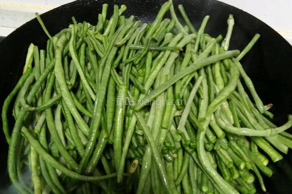 自制小咸菜的做法图解2
