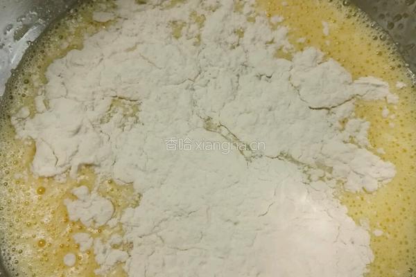 草莓酱蛋糕卷的做法图解5
