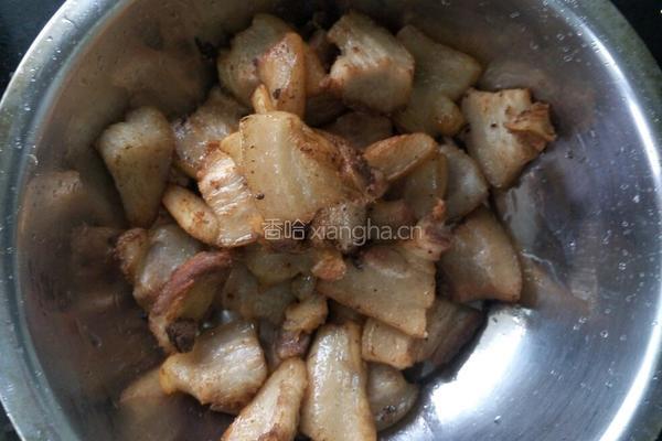 家常红绕肉的做法图解4