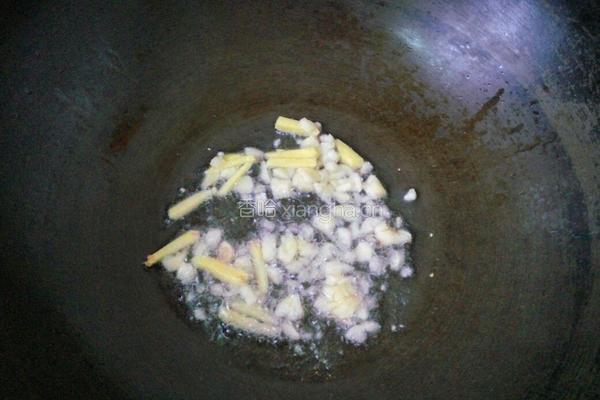 茭白烧肉的做法图解4