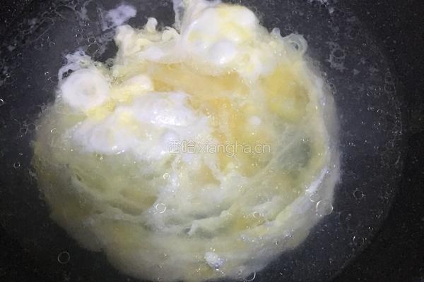 茶树菇鸡蛋汤的做法图解3