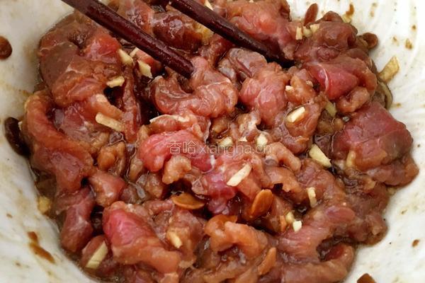 芥兰炒牛肉的做法图解1