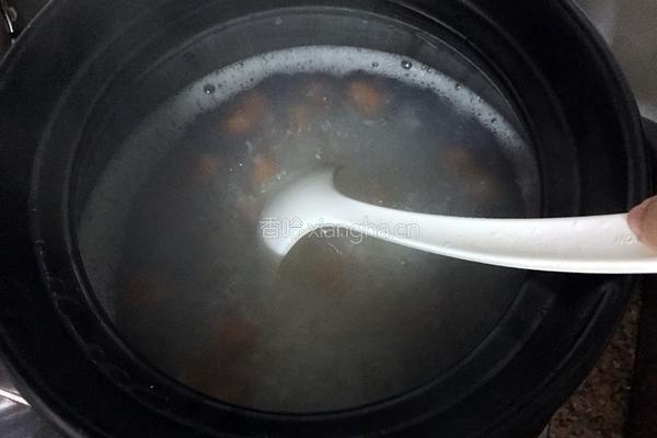 鲜虾瘦肉粥的做法图解4