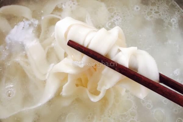 蕃茄大虾炒刀削的做法图解5