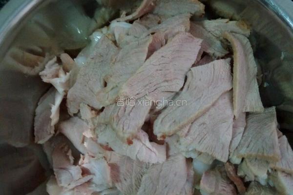 茶树菇炒回锅肉的做法图解3