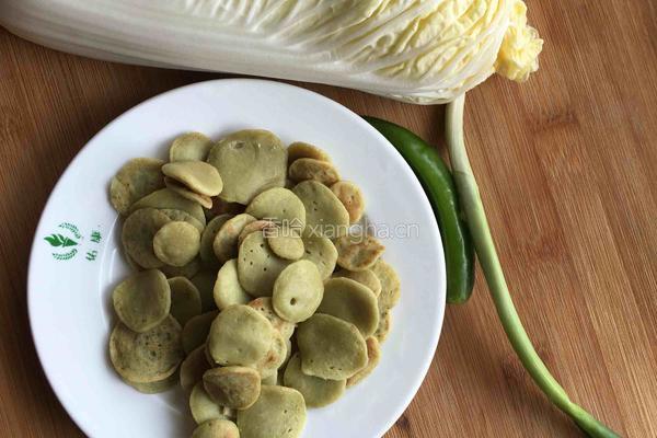 大白菜炒豆饼的做法图解1