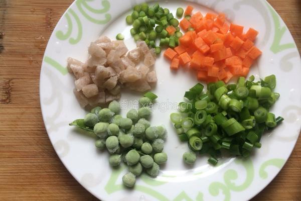 咸蛋黄炒饭的做法图解1
