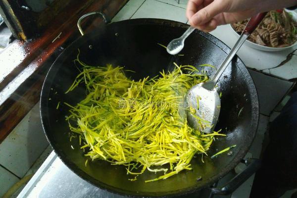 素炒南瓜丝的做法图解4