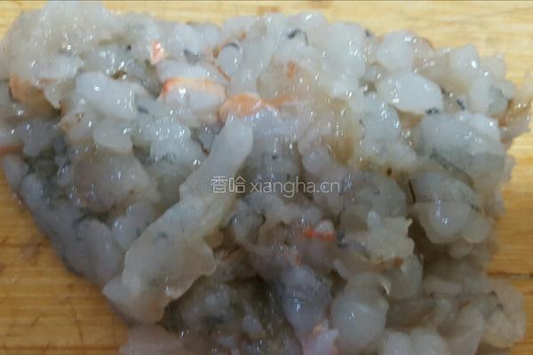 猪肉虾仁莲藕云吞的做法图解2