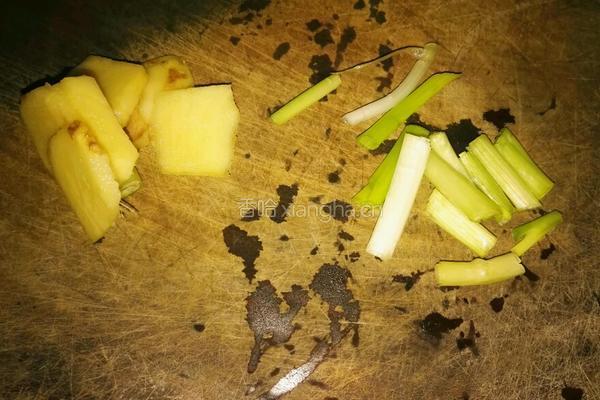 花鲢鱼头豆腐汤的做法图解2