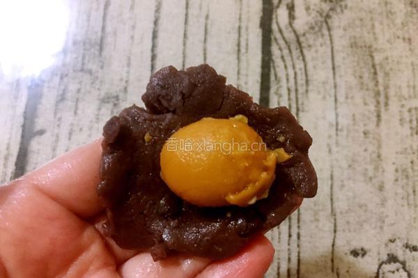 蛋黄酥的做法图解15