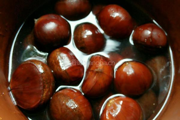 水煮糖栗子的做法图解4