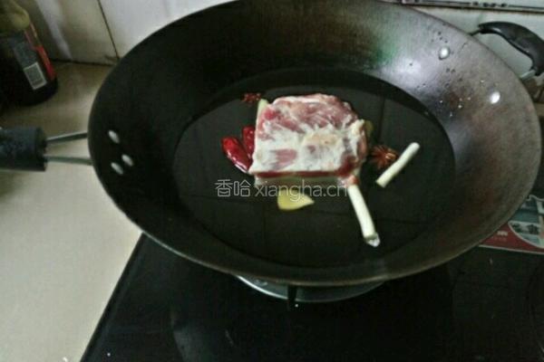 盐菜扣肉的做法图解2