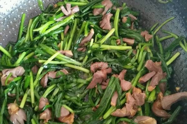 鸭胗炒韭菜的做法图解4