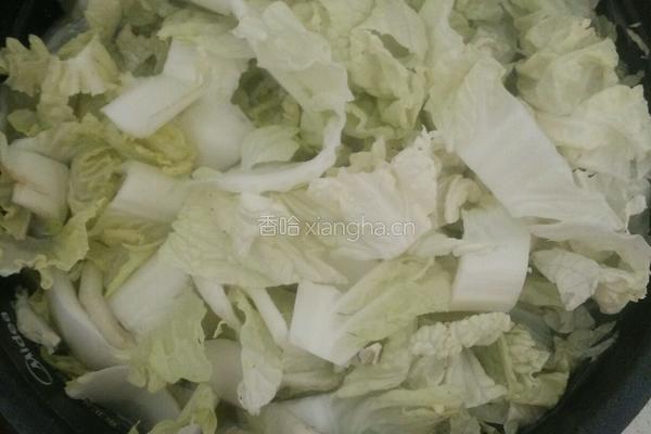 白菜莲藕五花肉炖豆腐的做法图解3