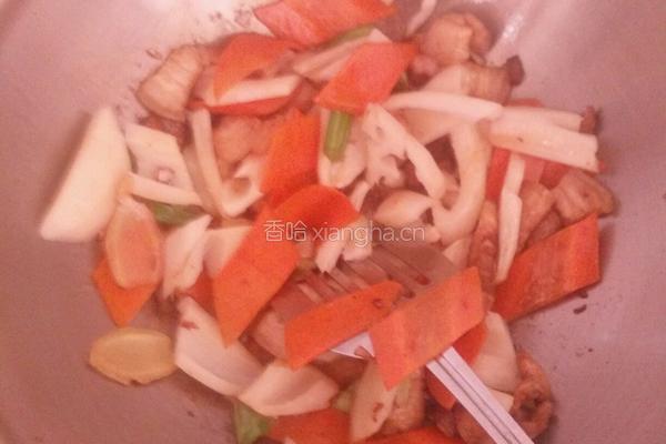 白菜莲藕五花肉炖豆腐的做法图解6