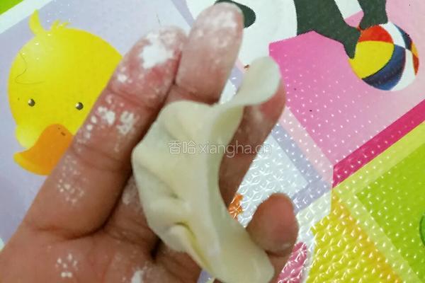 香菇鸡蛋白菜小葱饺子的做法图解8