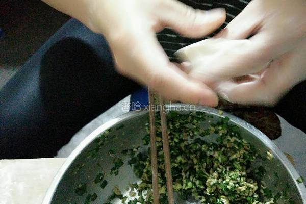 韭菜鸡蛋饺的做法图解10