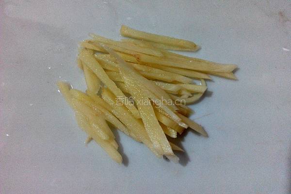 酸菜炒鸡胗的做法图解4