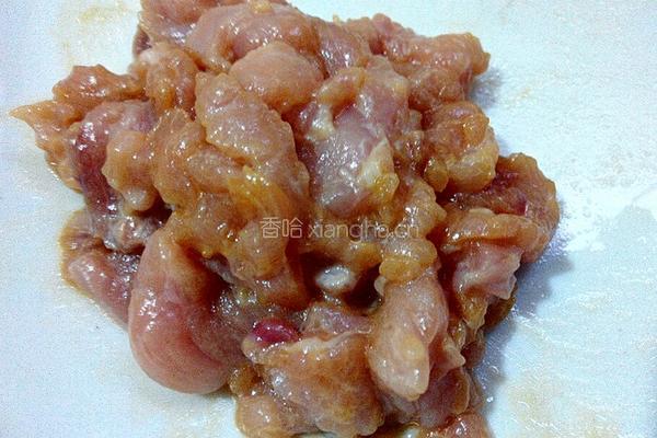 瘦肉炒绿豆芽的做法图解2