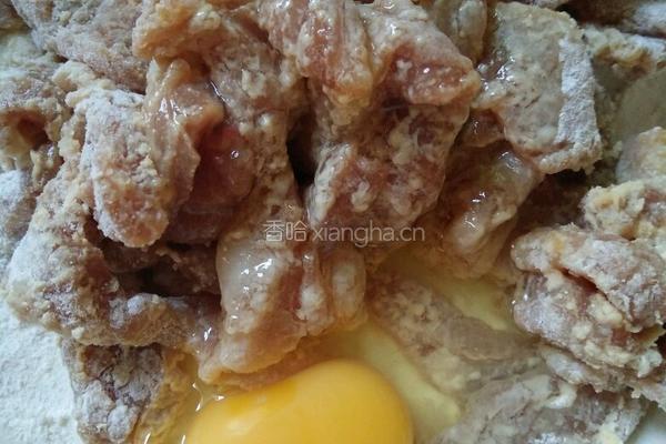 酸甜脊里肉的做法图解3