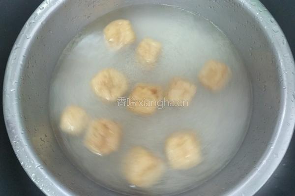 油豆腐煮五花肉的做法图解3