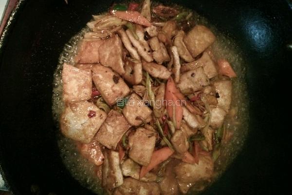 蒜苗爆豆腐的做法图解9
