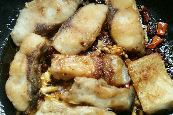 豆豉酱烧鲢鱼块的做法图解5