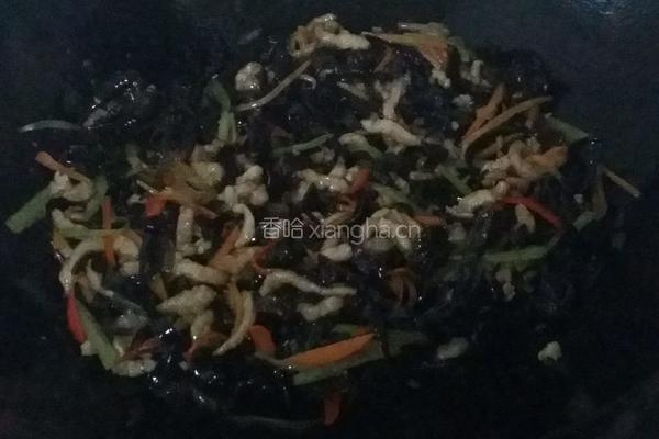 木耳炒肉丝的做法图解7