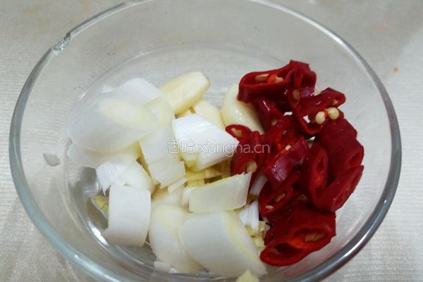 五花肉炒扁豆的做法图解5