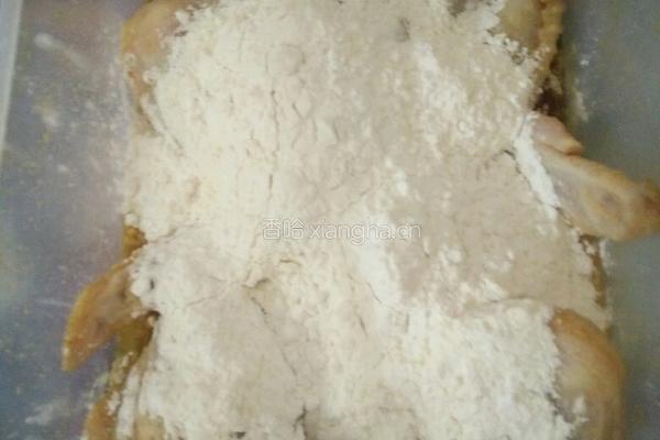 沙姜粉脆皮鸡翅的做法图解2