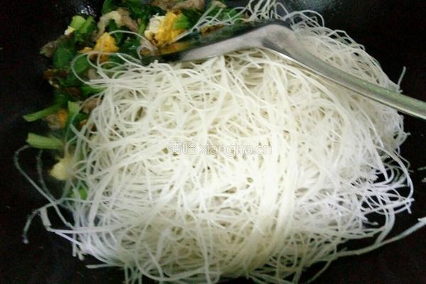 炒米粉的做法图解13