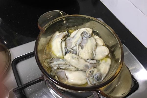 胡椒煲鲜蚝的做法图解4
