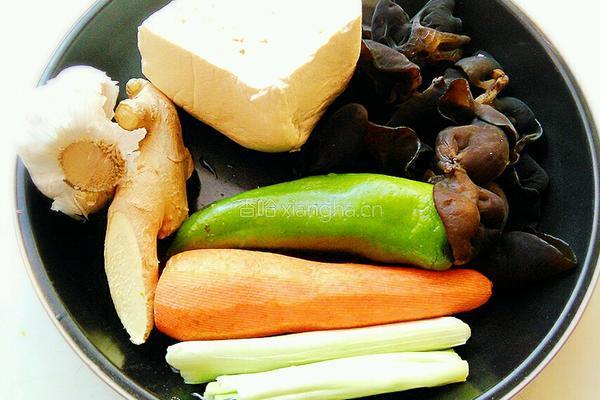 糖醋豆腐的做法图解1