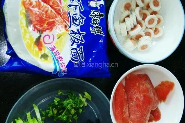 秘制砂锅方便面的做法图解1