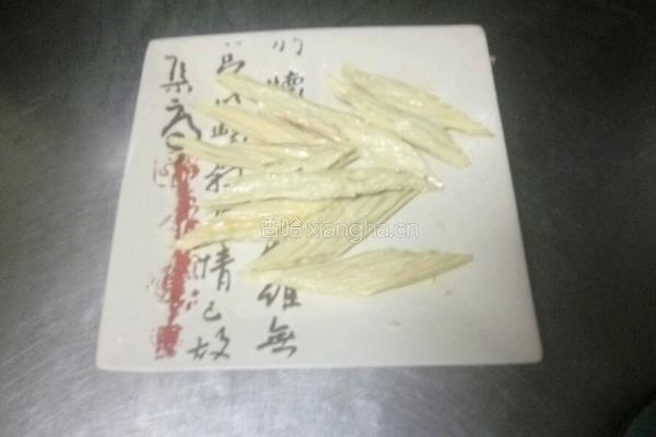 花开富贵(红油腐竹)的做法图解2